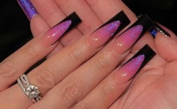 Mardi Gras Nail