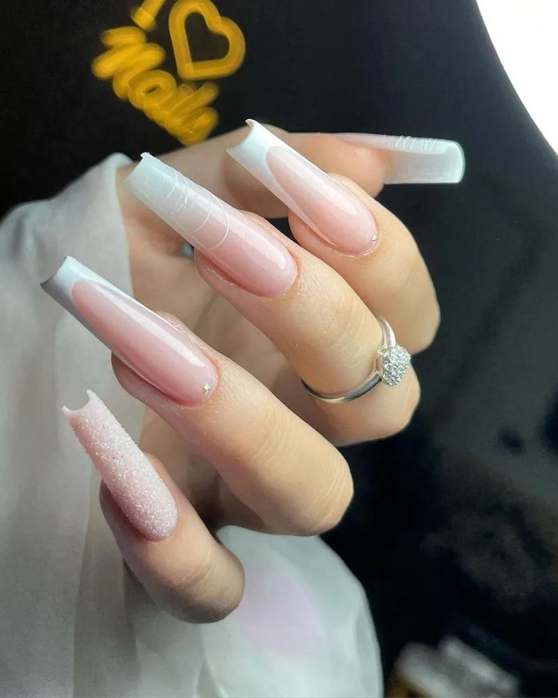 -white-french-tip-nail-designs