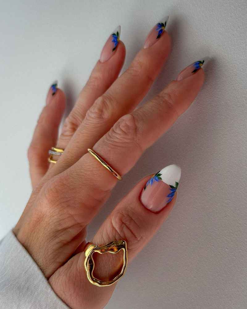 white-french-tip-nail-designs