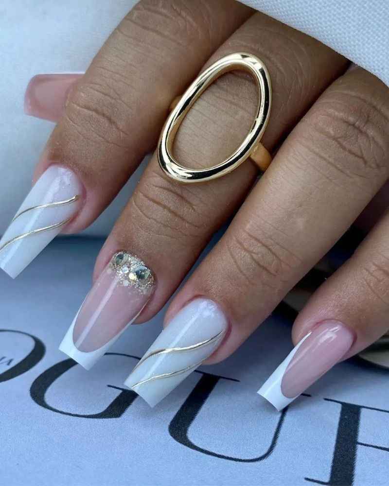 white-french-tip-nail-designs
