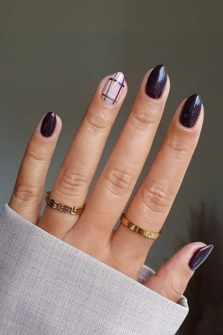 Dark-purple-nails-with-plaid-design