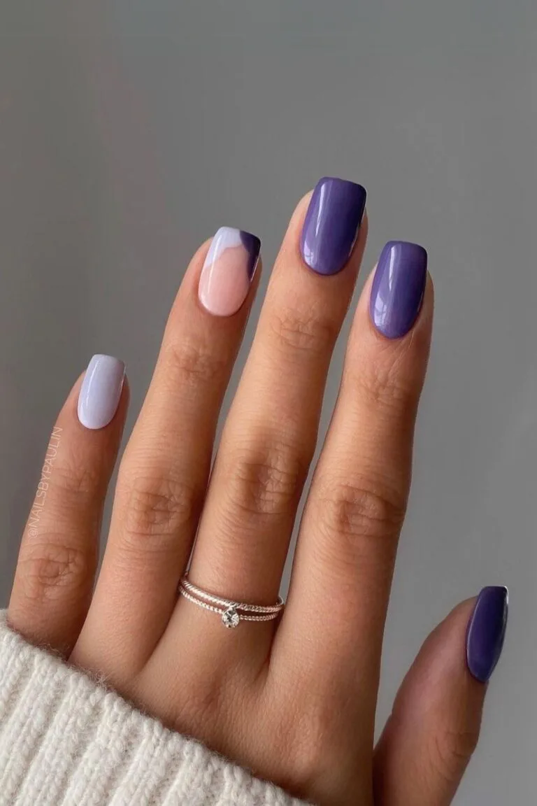 Mixed dark and light purple nails