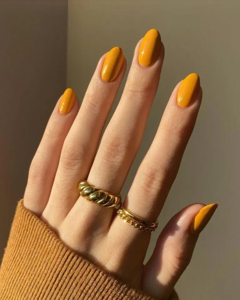 Solid-mustard-yellow-Thanksgiving-nails-