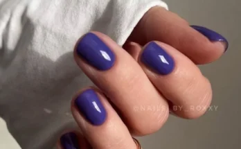 Glossy grape jelly nail color